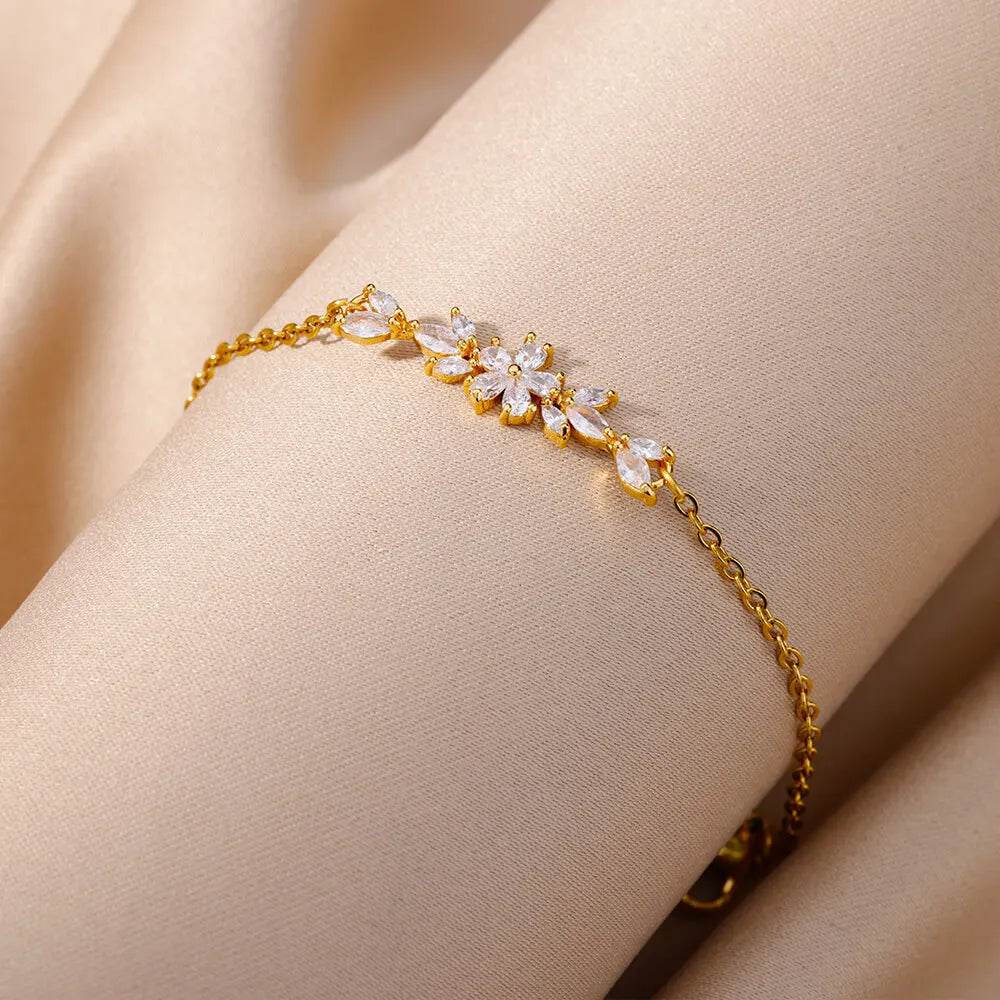 Elegant Zircon Flowers Bracelet - HORA GIFT