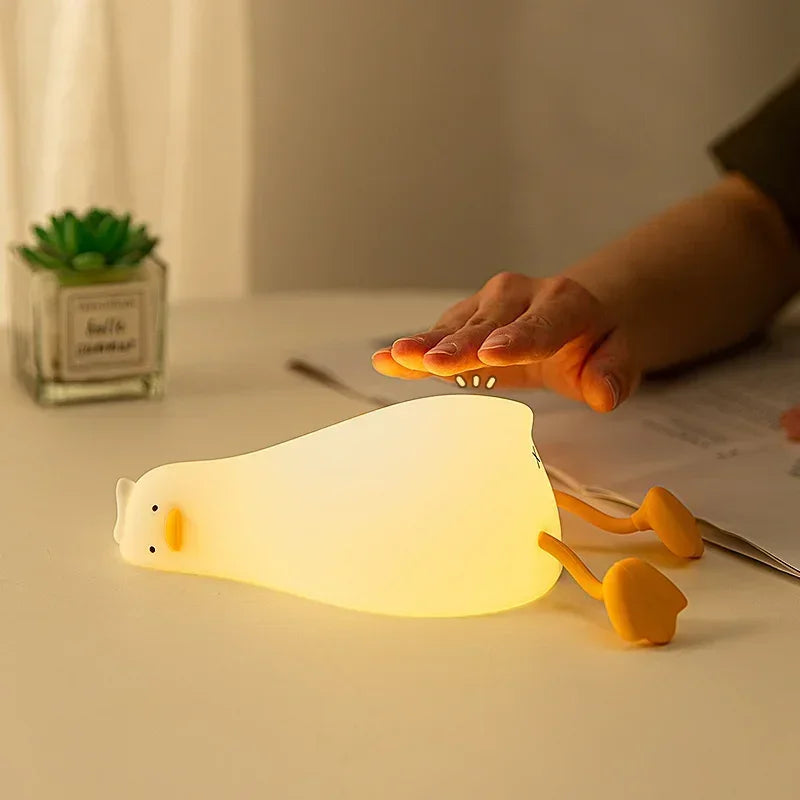 Silicone Lying Flat Duck Night Light Cute Yellow Duck 3-Level Light Up Bedside Desk Touch Night Lamp Kids Room Kawaii Decoration