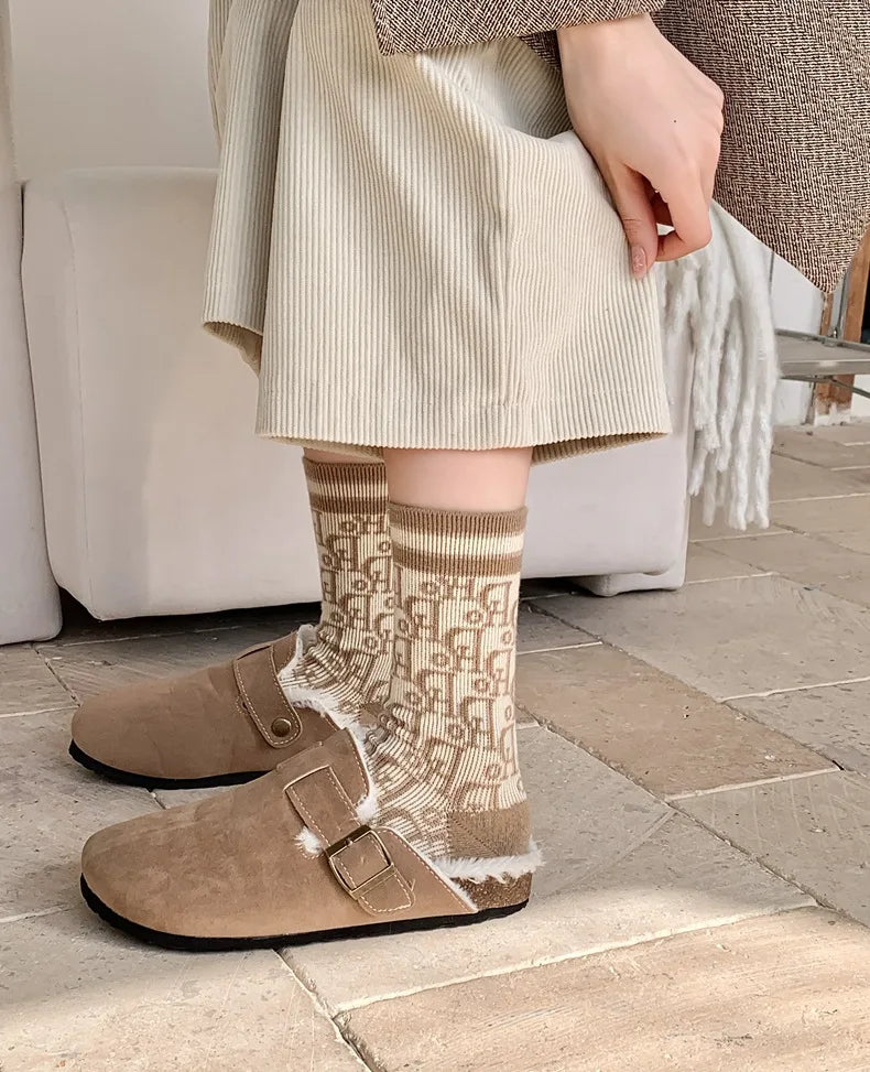 Socks Women Winter Wool Warm Socks French Style Letters Pattern Solid Color Designer Thick Middle Tube Socks Monogram