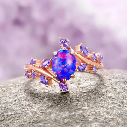 Fashionable Women's Ring with Leaf Shaped Inlaid Artificial Gemstones Suitable for Daily Travel and Holiday Gift Giving Rings