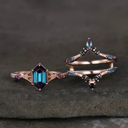 2 Sets of New Creative and Luxurious Women's Ring Sets, Inlaid with Synthetic Cubic Zirconia AValentine's Day Gift for Your Wife