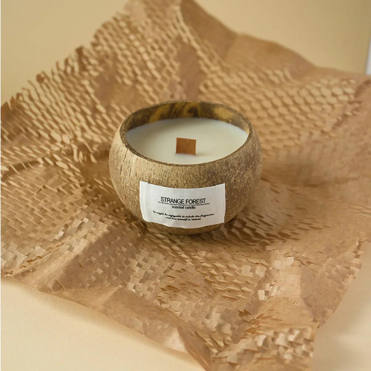 natural coconut shell scented candles, home fragrance Companion Hand Gift