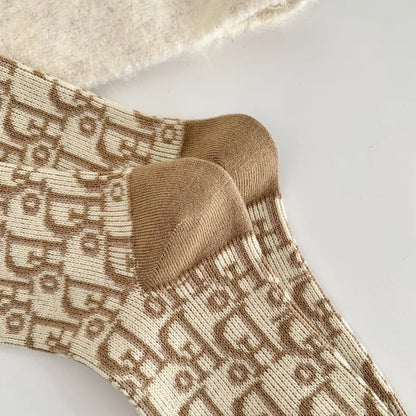 Socks Women Winter Wool Warm Socks French Style Letters Pattern Solid Color Designer Thick Middle Tube Socks Monogram