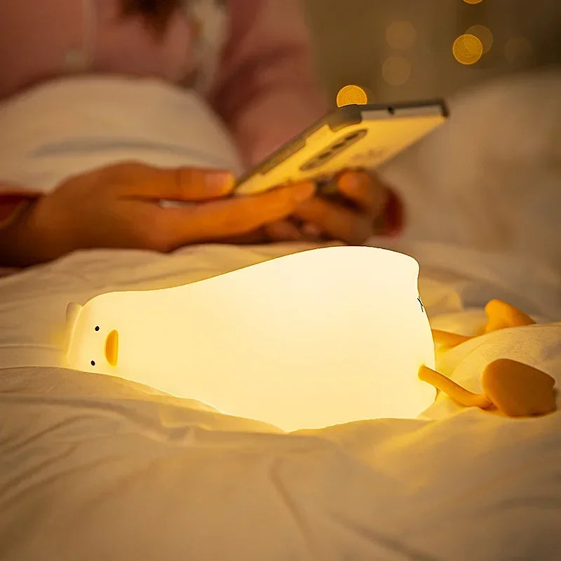 Silicone Lying Flat Duck Night Light Cute Yellow Duck 3-Level Light Up Bedside Desk Touch Night Lamp Kids Room Kawaii Decoration