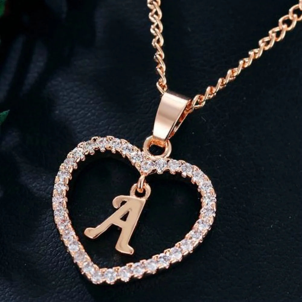 26 Letters Heart Pendant Necklace for Women Girls Letter Initial Jewelry Valentine's Day Gift