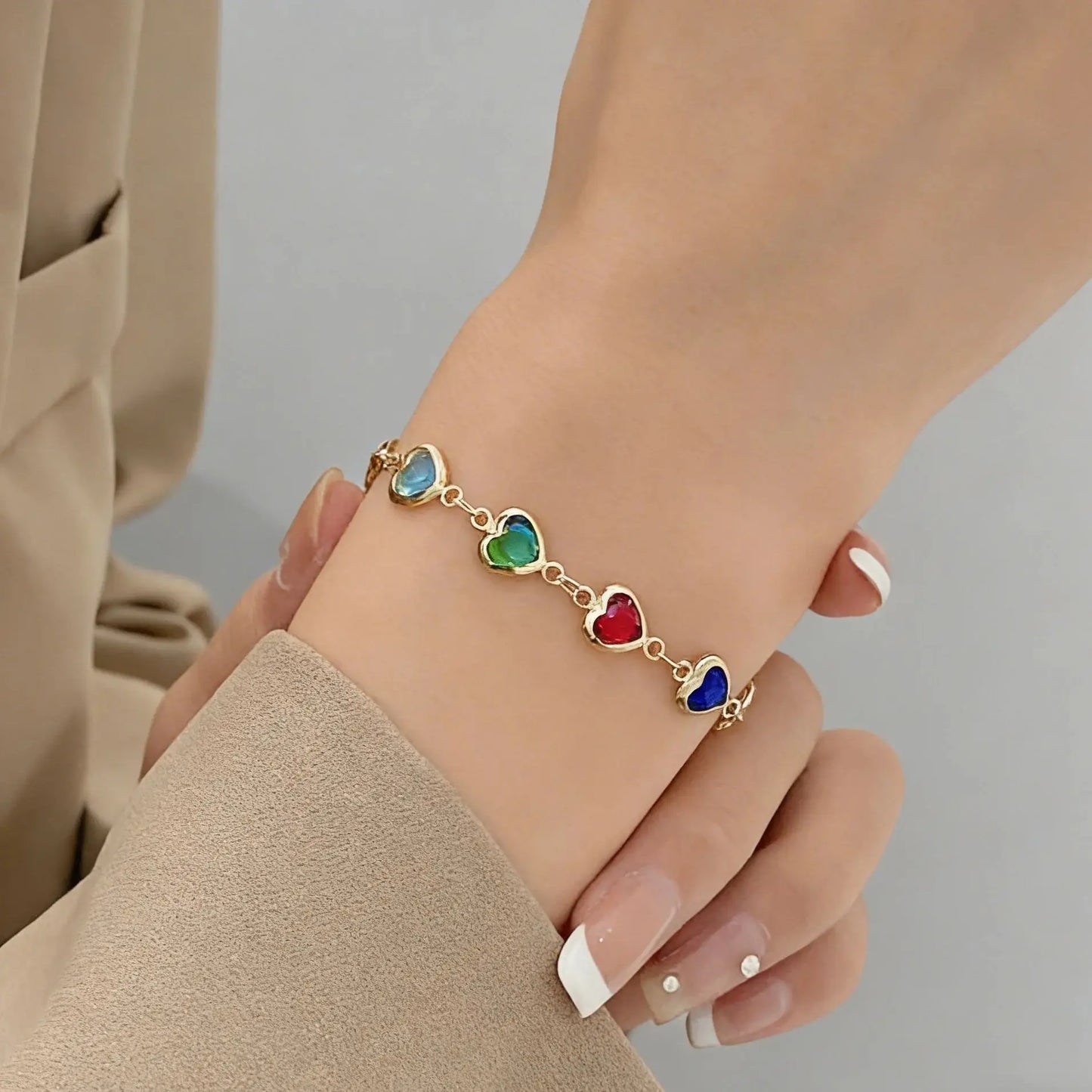 Fashion Women's Bracelet with Colorful Heart Gem Stones