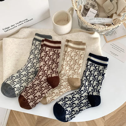 Socks Women Winter Wool Warm Socks French Style Letters Pattern Solid Color Designer Thick Middle Tube Socks Monogram