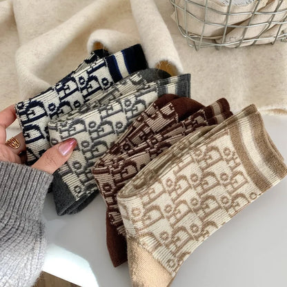 Socks Women Winter Wool Warm Socks French Style Letters Pattern Solid Color Designer Thick Middle Tube Socks Monogram