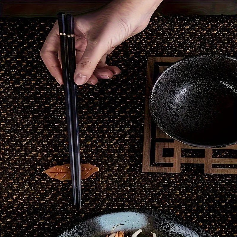 Nordic-Style Alloy Chopsticks  Set - Non-Slip Heat-Resistant Utensils for Individual Servings, Dishwasher Safe (Gold/Black